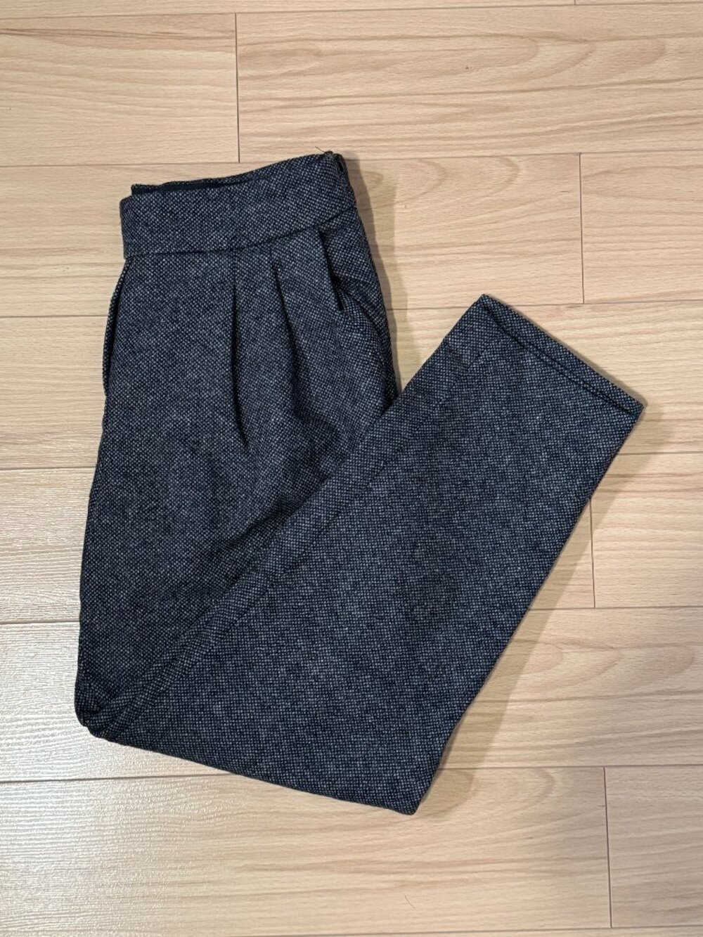 ARITZIA Babaton Cohen Wool Tweed Cropped Pleated Trousers Gray